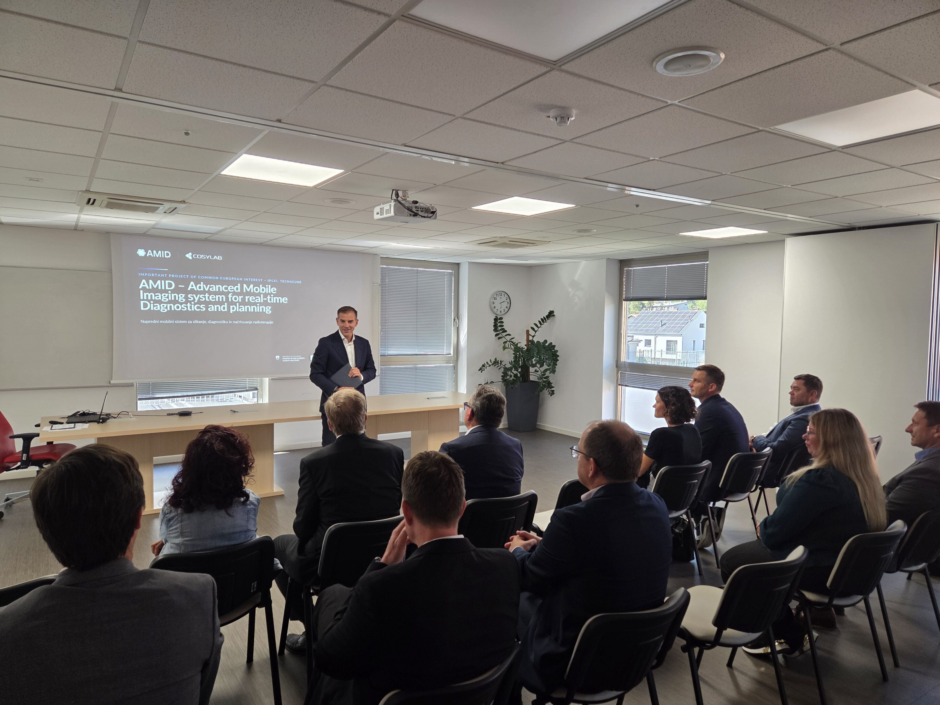 Leon Korošec underlined how important it is for Slovenia that its deep-tech companies compete successfully at the cutting edge of deep-tech and medical solutions